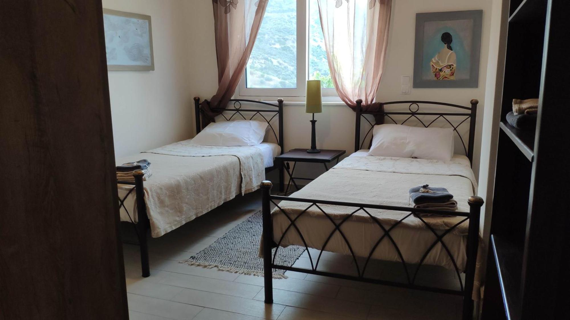Villa With Aegean Views Akhladherí Exteriör bild